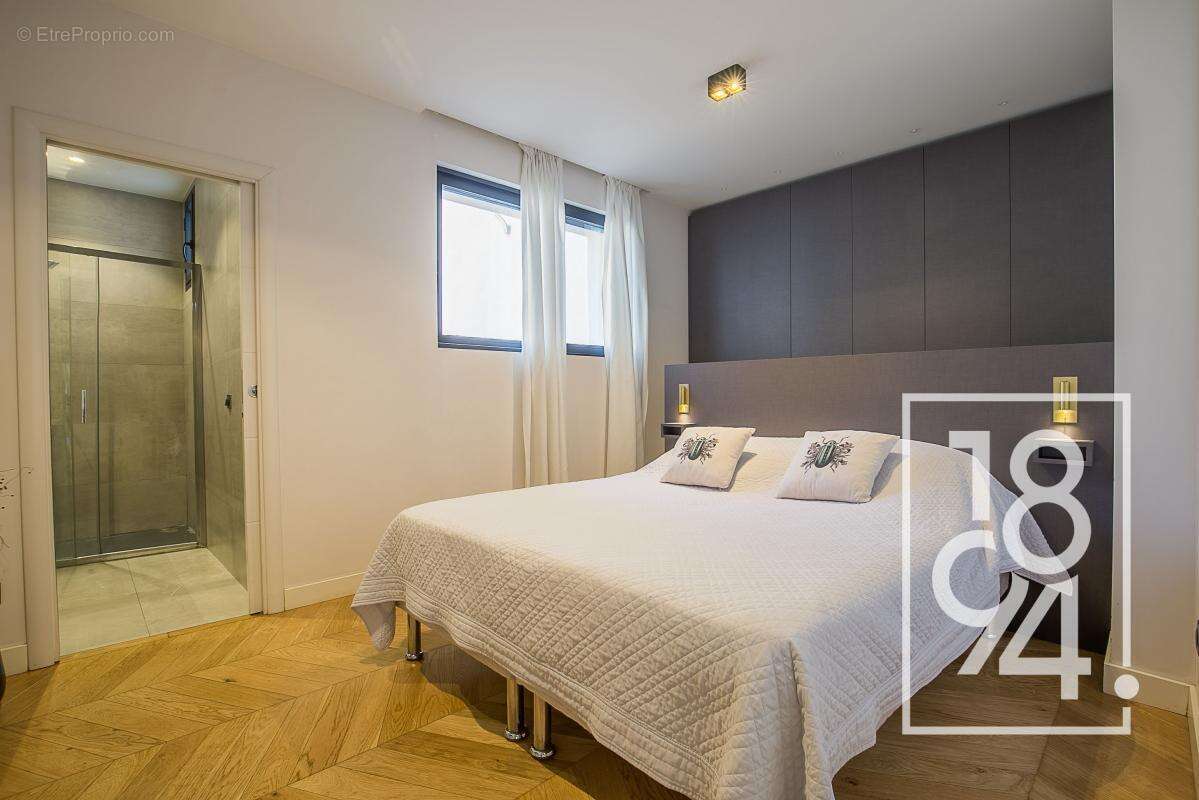 Appartement à MARSEILLE-9E