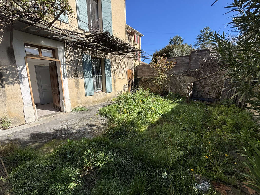 Maison à MALAUCENE