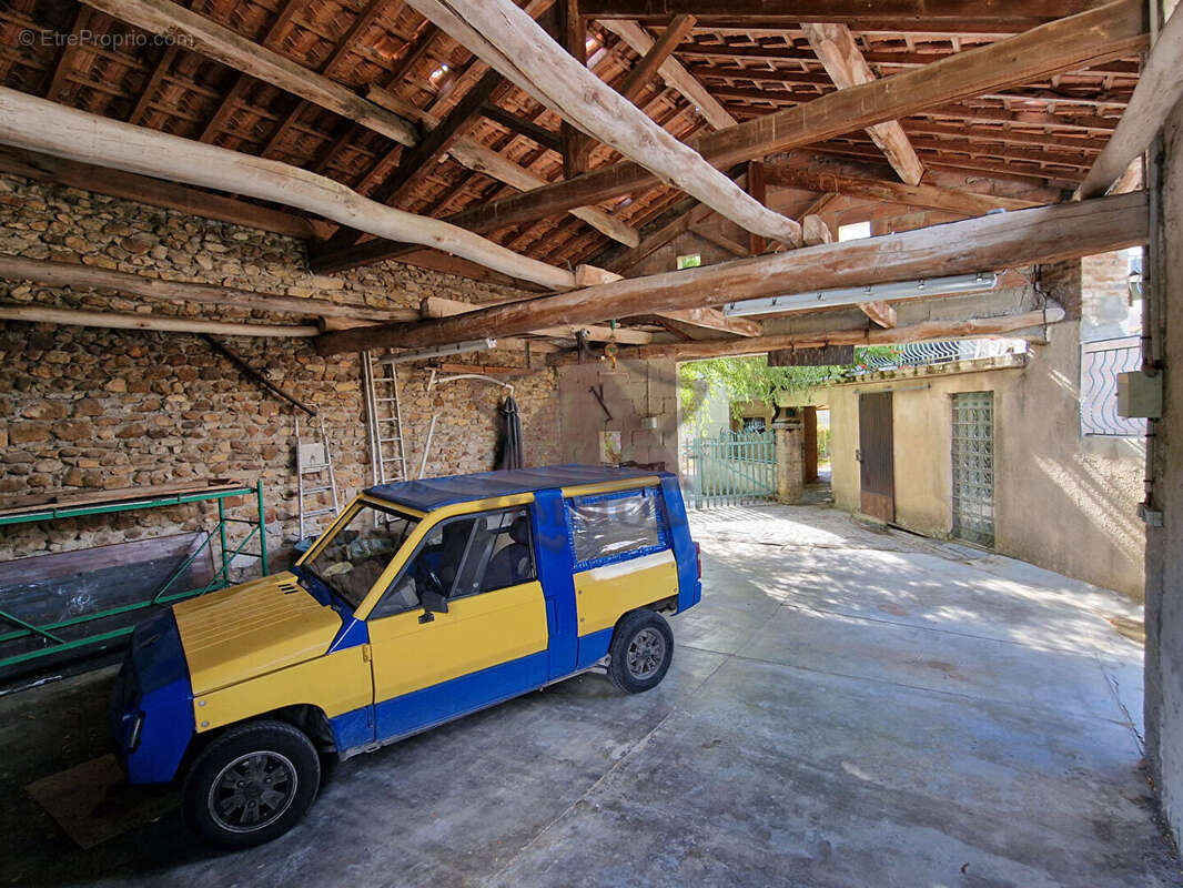 Maison en pierres avec hangar et piscine - photo 16