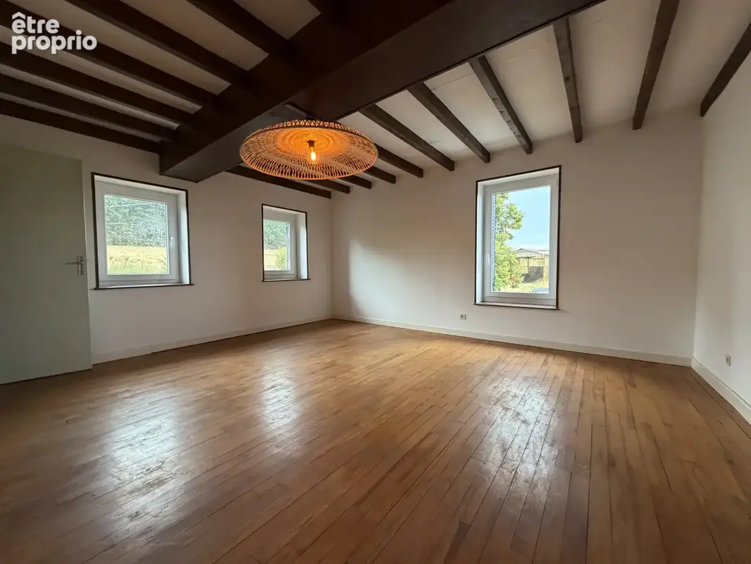 Cherier - magnifique corps de ferme en partie renovee avec 750 m2 de dependances - photo 4
