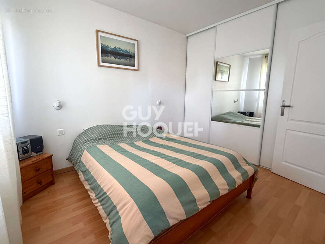 Appartement à LE COUDRAY-MONTCEAUX