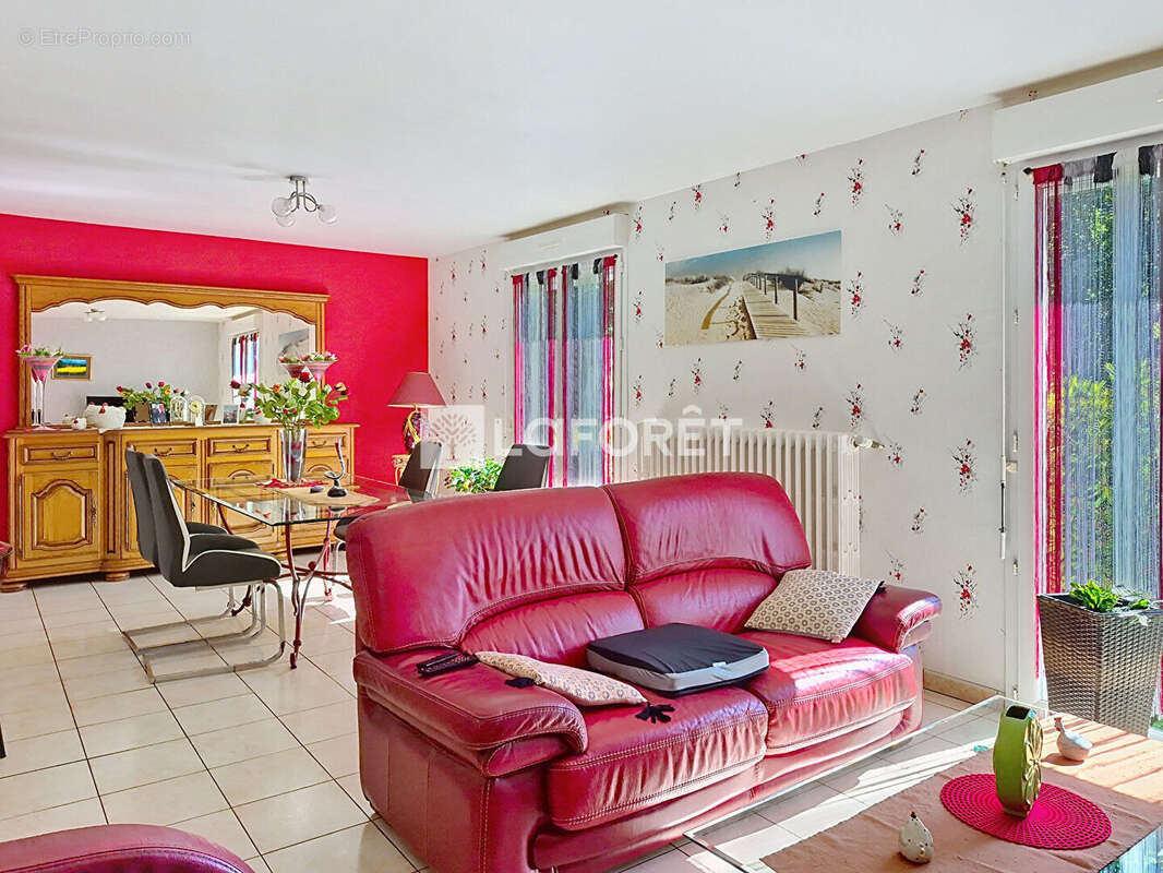 Maison à SERENT
