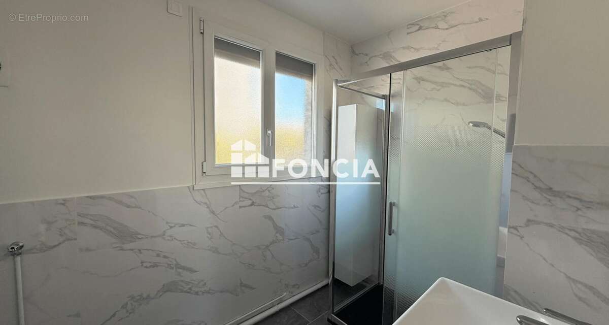 Appartement à NANTERRE