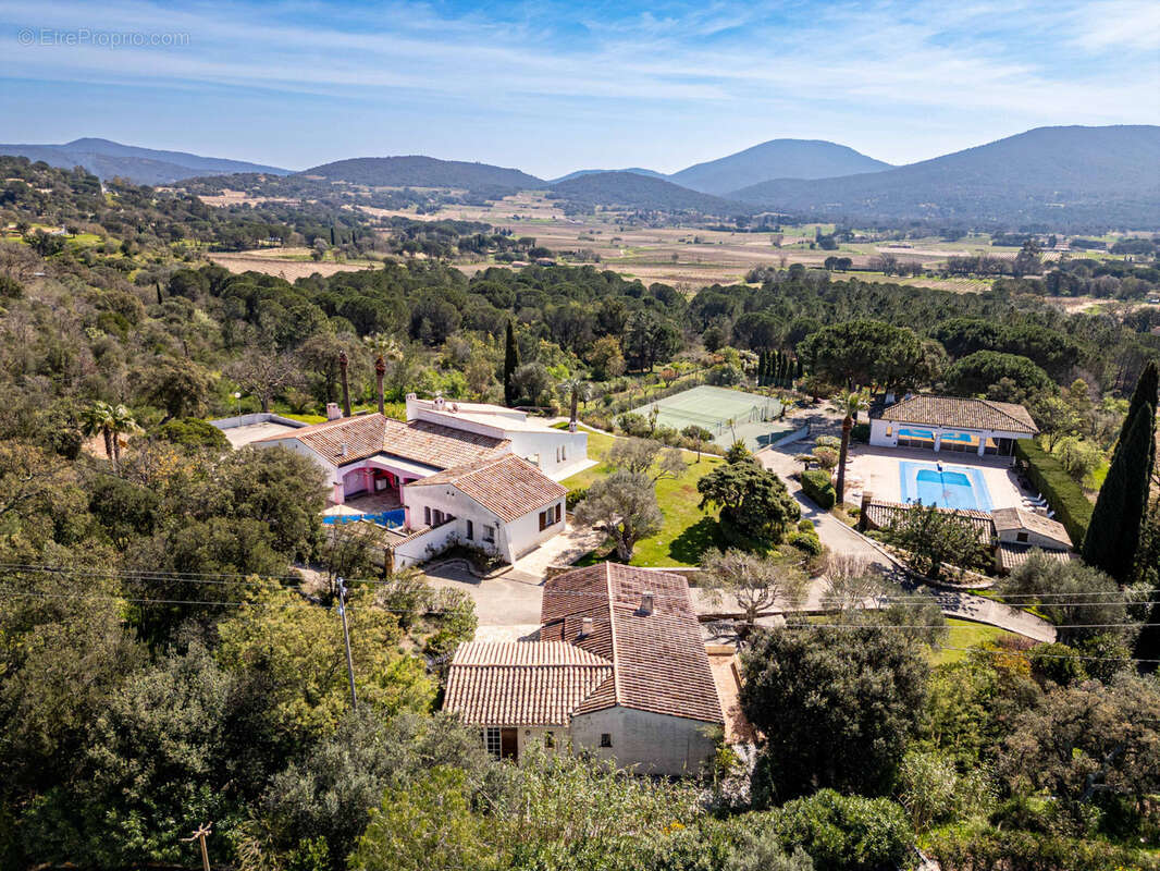 Maison à PLAN-DE-LA-TOUR