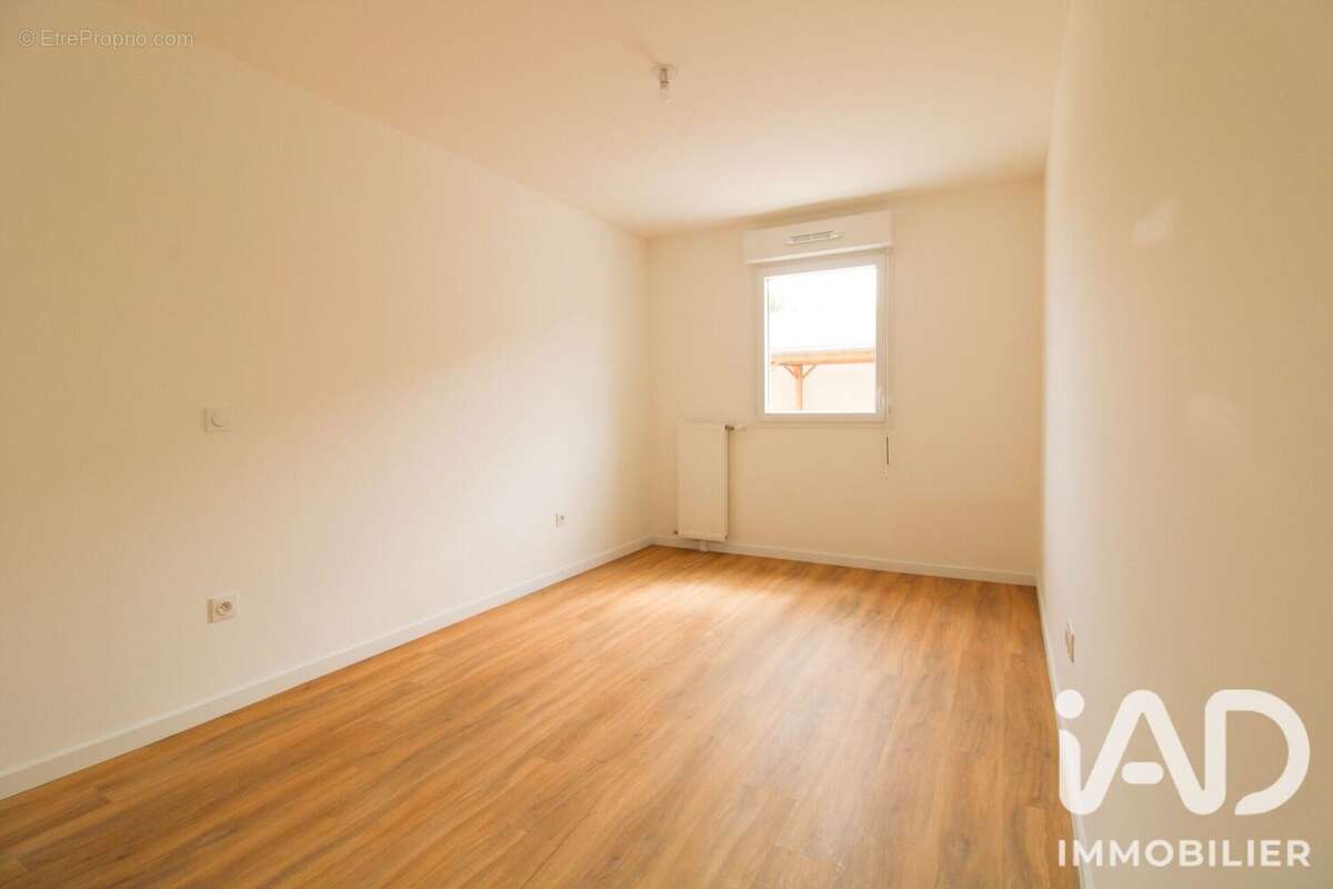Appartement 38 m² à Provins  - photo 2