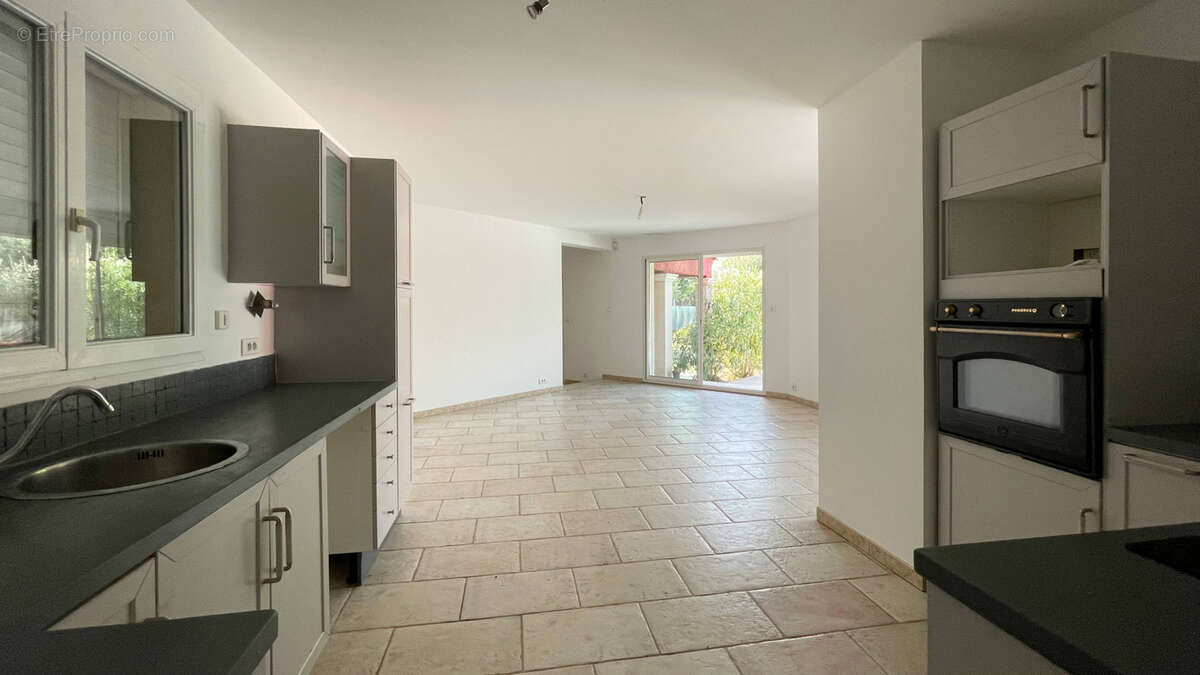 A 10 minutes d'Uzès, villa de plain-pied avec jardin, piscine et pool-house - photo 24
