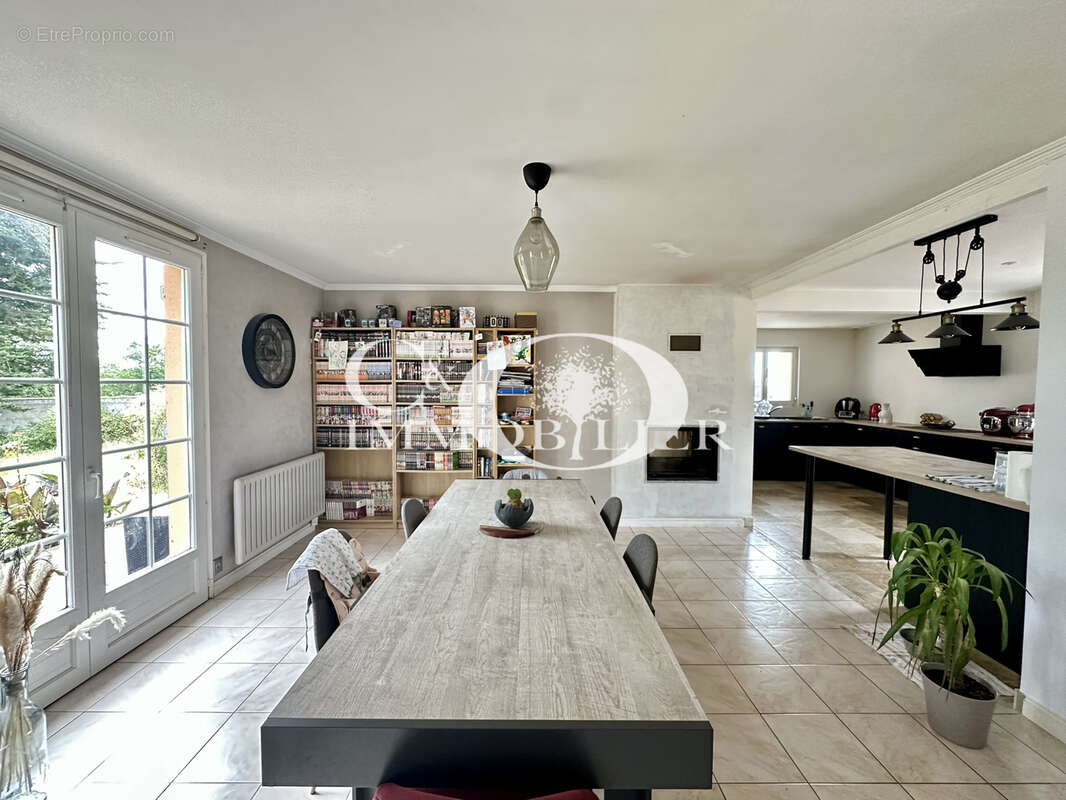 Maison à LEGE