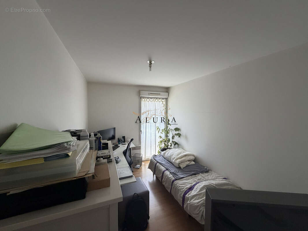 Chambre 2 - Appartement à TOURS