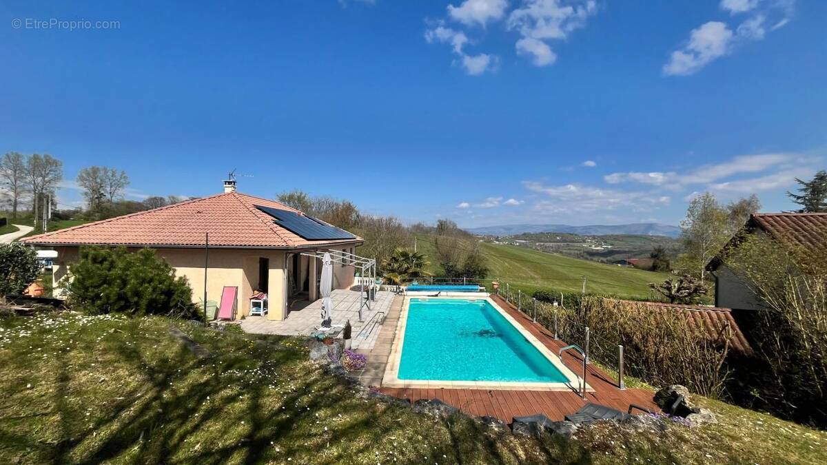 Maison à SAINT-CHEF