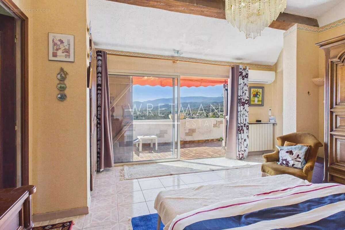 Villa à rénover avec piscine et vue panoramique  - Montauroux - photo 13