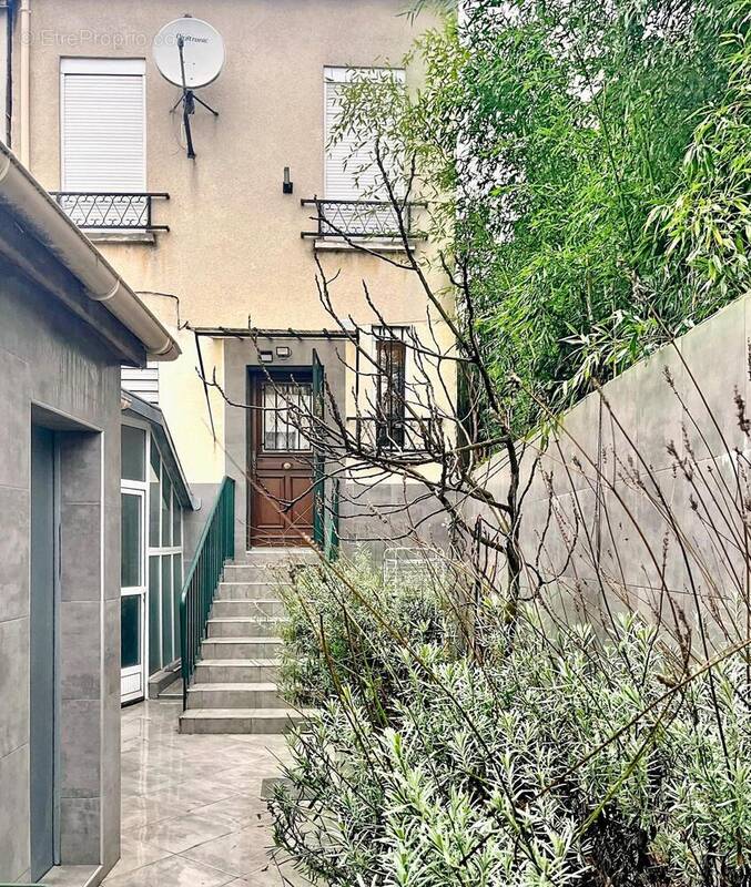 Photo 1 - Maison à BAGNOLET