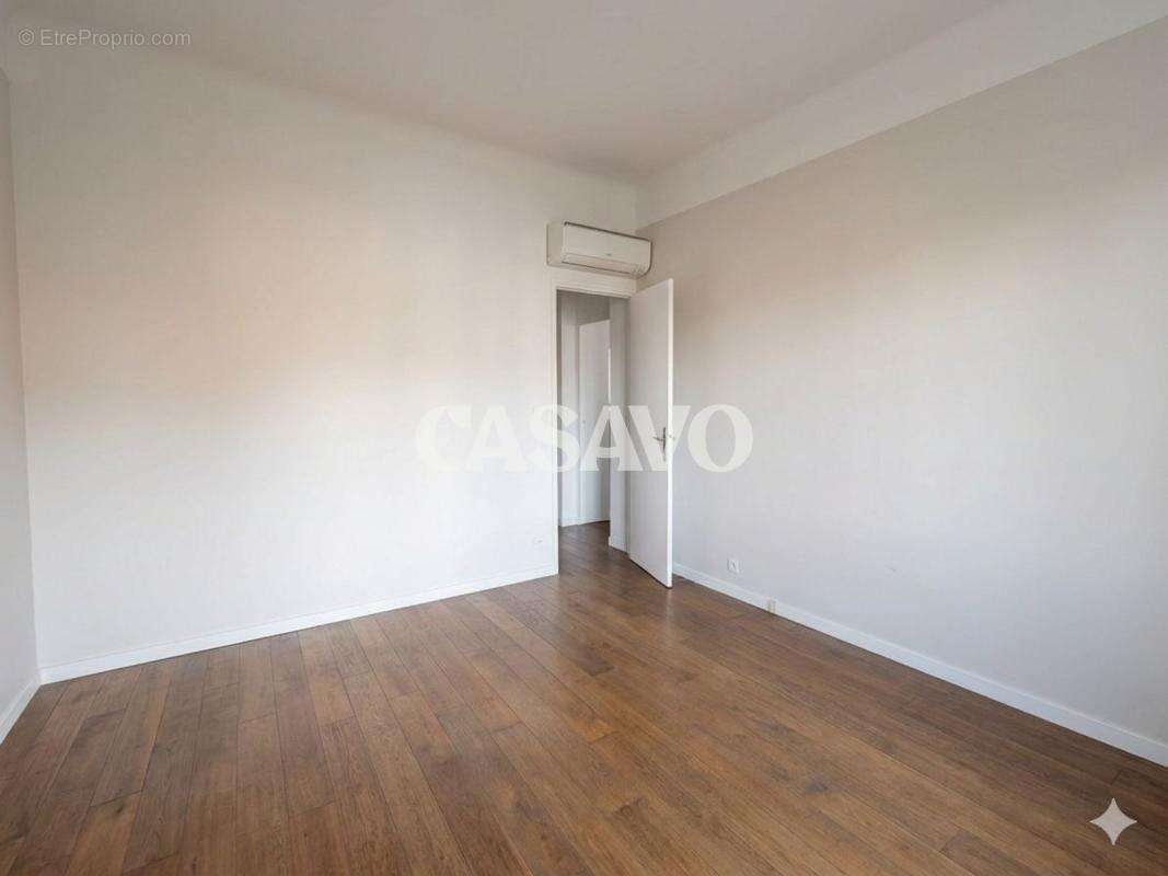 Appartement à MARSEILLE-6E