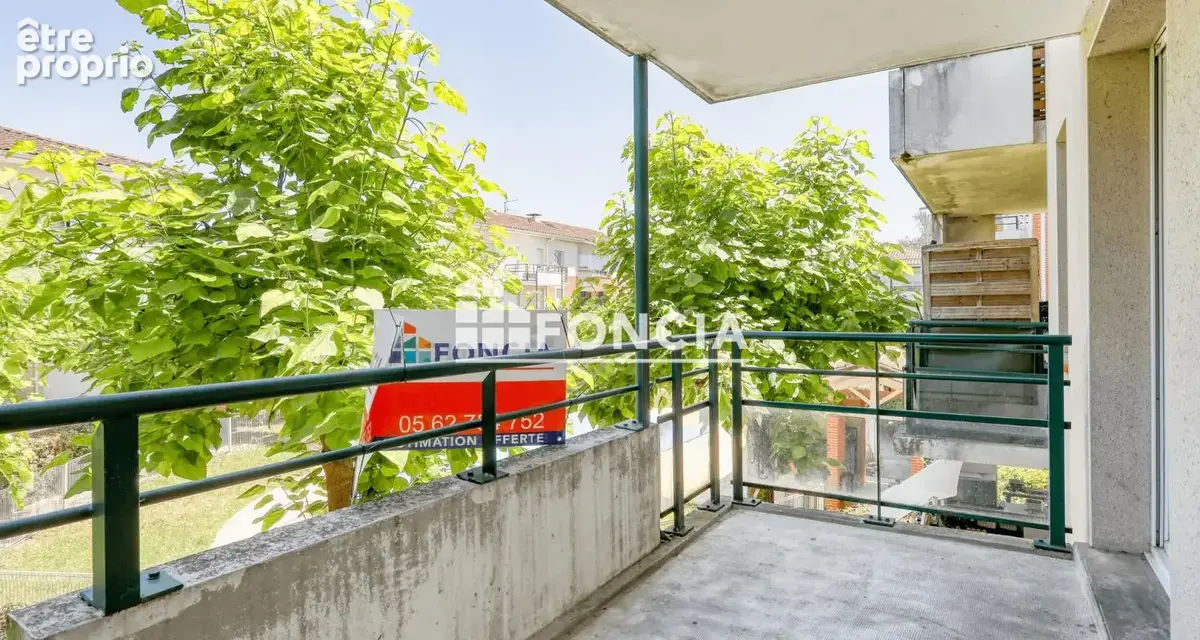 CASTELGINEST - Appartement 3 pièces - terrasse - deux places de parking - photo 5