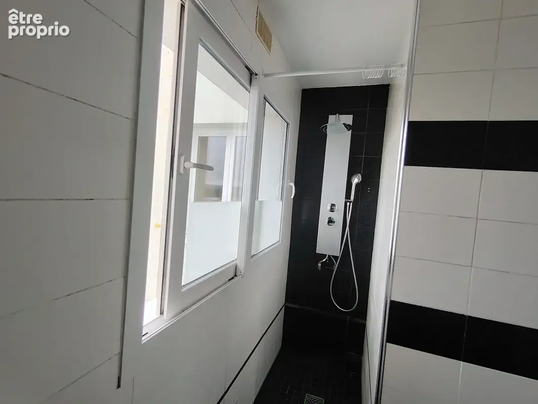 Appartement T2 à vendre à Hérouville-Saint-Clair (14200)   Dernier étage avec ascenseur   Balcon   Hyper centr - photo 4