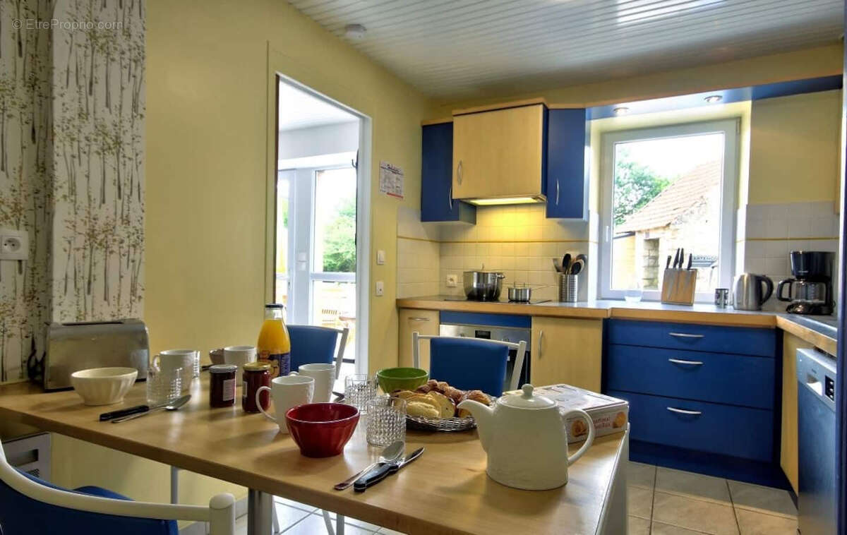 A VENDRE Longère Plounevez Lochrist 7 pièce(s) 131.44 m2 - photo 8