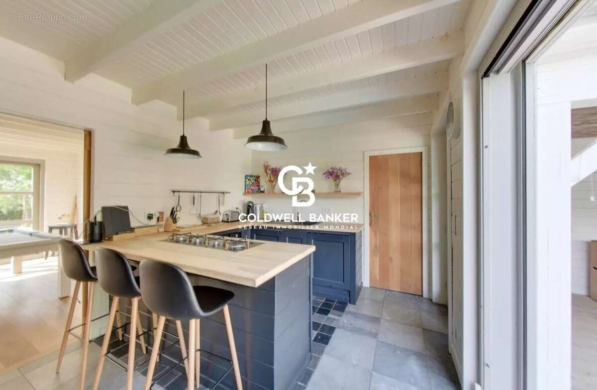 Maison à VILLENEUVE-DE-LA-RAHO