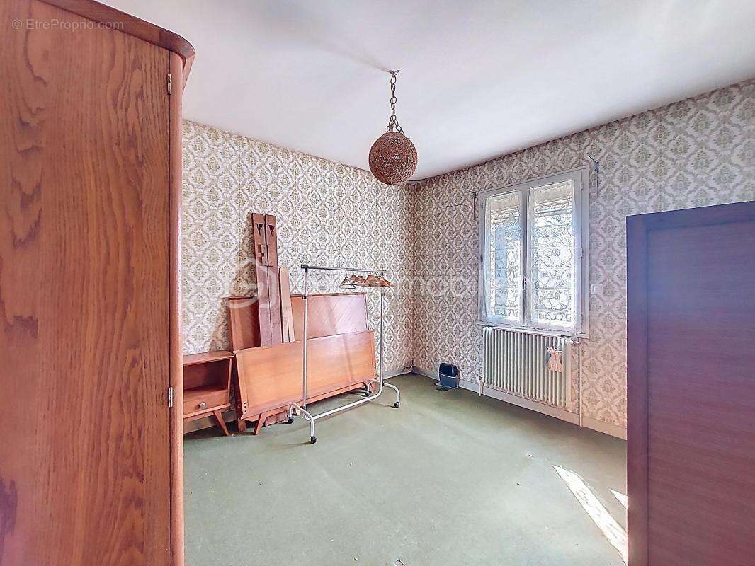 Maison à LORREZ-LE-BOCAGE-PREAUX