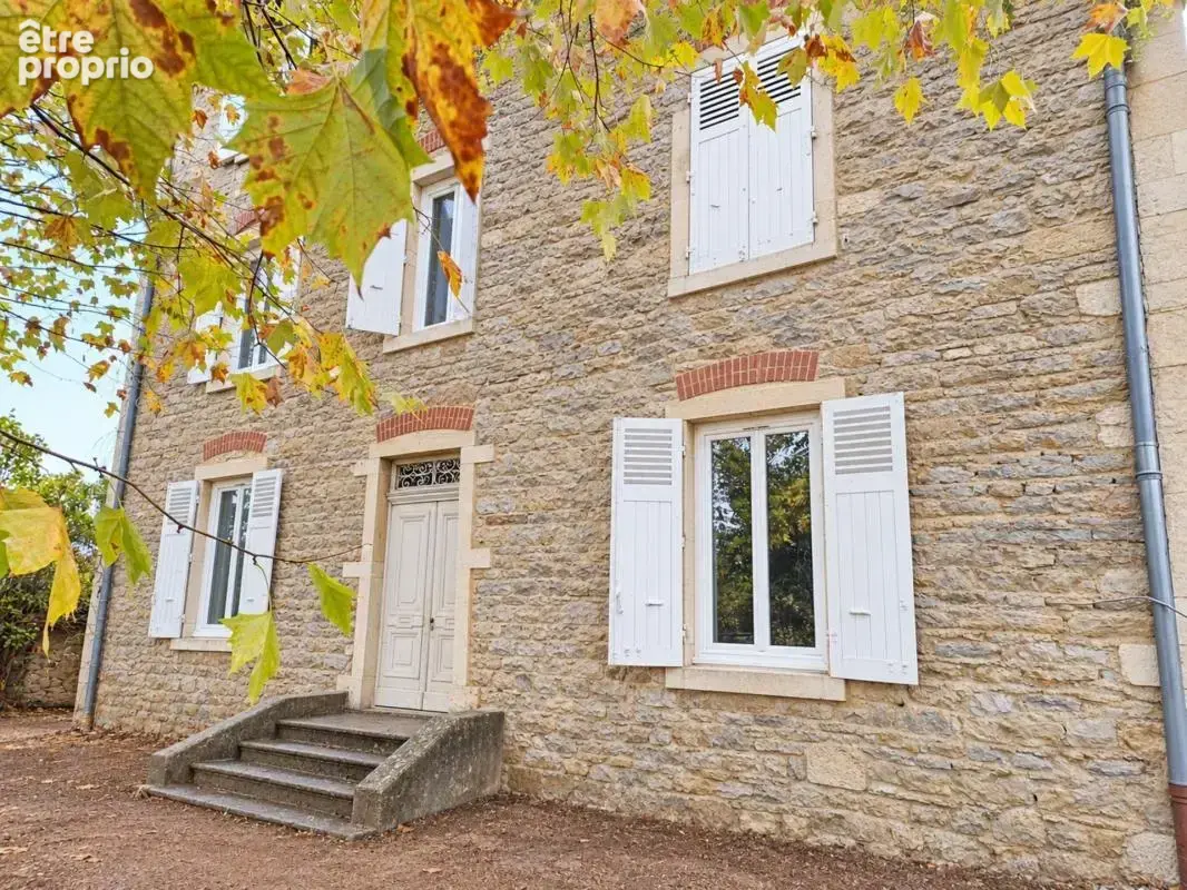 Maison à vendre 8 pièces CIVRIEUX D'AZERGUES (69) - photo 2