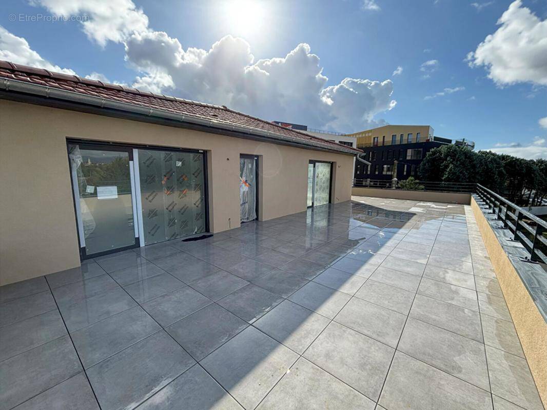 Appartement à DARDILLY