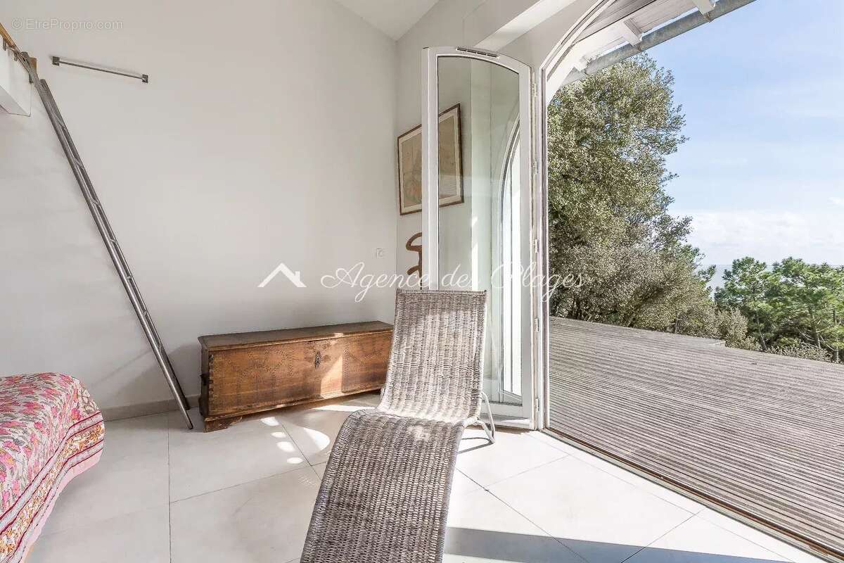 Maison à SAINT-GEORGES-DE-DIDONNE