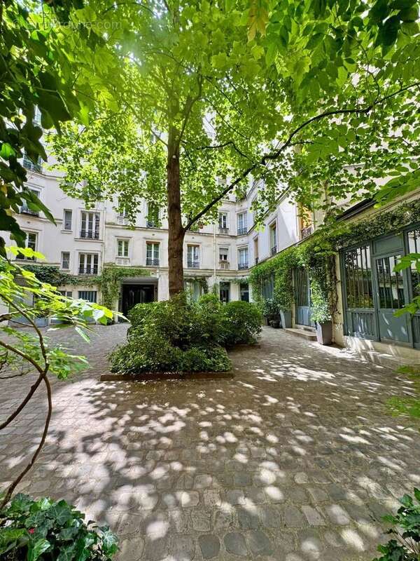 Appartement à PARIS-4E