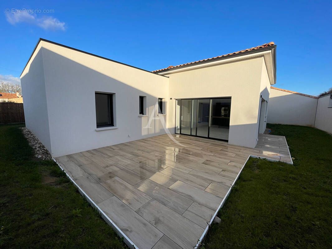 Maison à SAINT-HILAIRE-LA-FORET