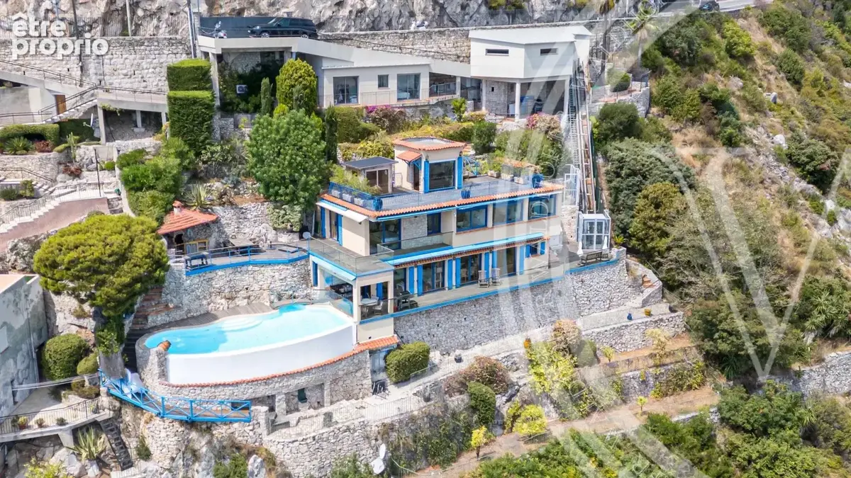 Villa 6 chambres avec vue mer panoramique et piscine à débordement à Èze - photo 2