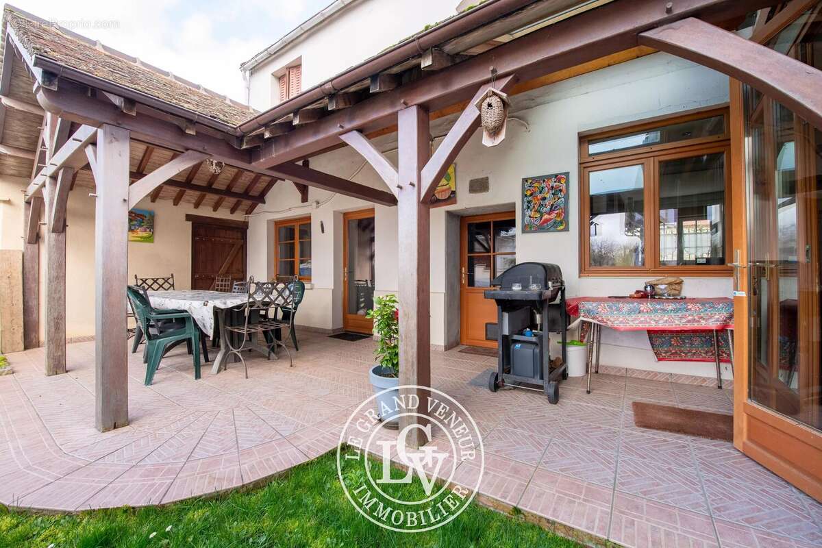 Maison à MILLY-LA-FORET