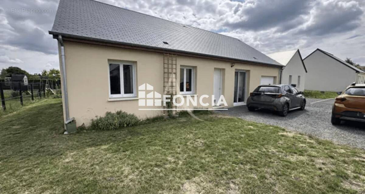 Maison à CINQ-MARS-LA-PILE