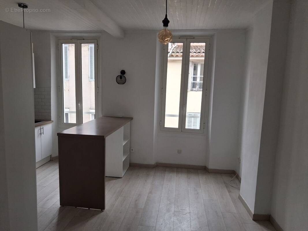 Appartement à AURIOL