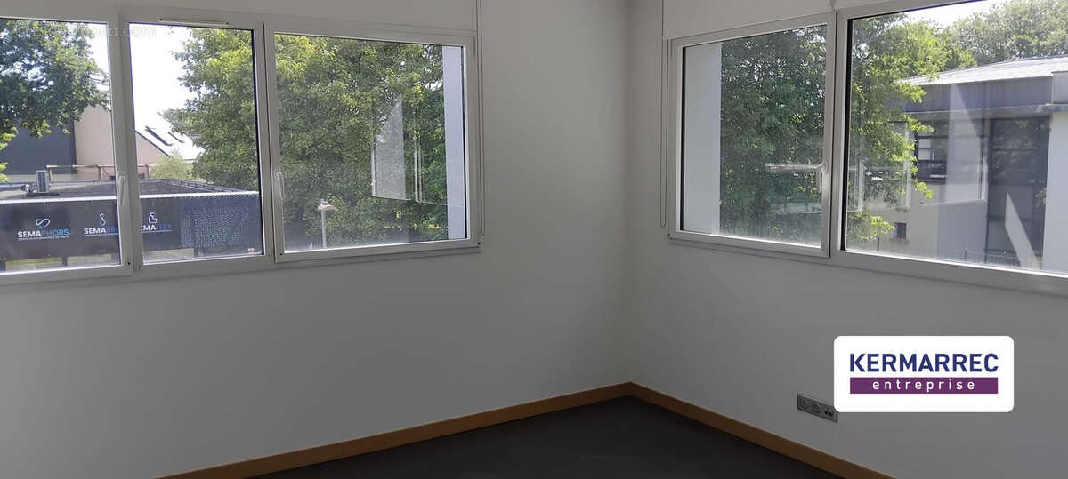 Commerce 278 m² à Saint-Gregoire  - photo 3