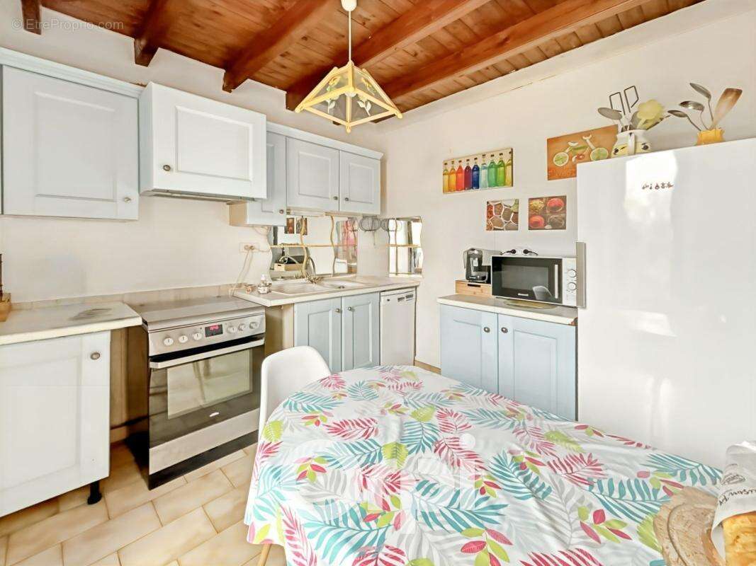 Maison à SAINT-DENIS-LA-CHEVASSE