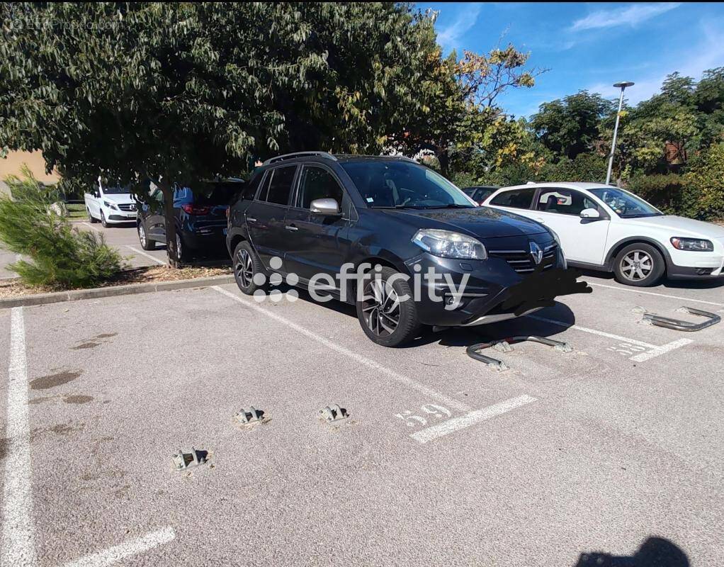 Parking à MARSEILLE-15E
