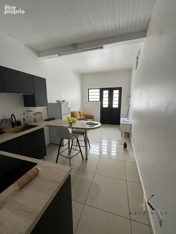 Appartement 210 m² à vendre à Fort-De-France (97200) - photo 2
