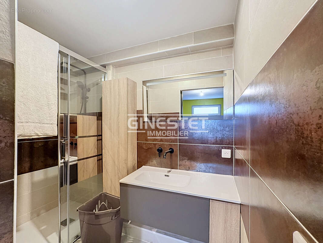CULOISON, Villa 348m2, 4 chambres, un appartement de 54m2 et piscine intérieure. - photo 20