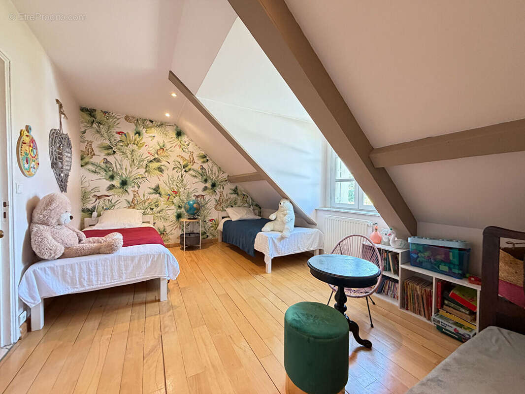 Maison en pierre à Montain 7 pièces / 5 chambres / 215 m² - photo 5