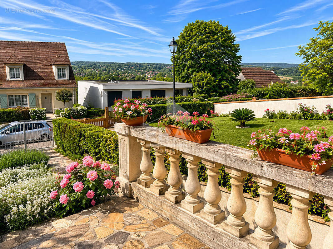 Maison à CHAUMONTEL