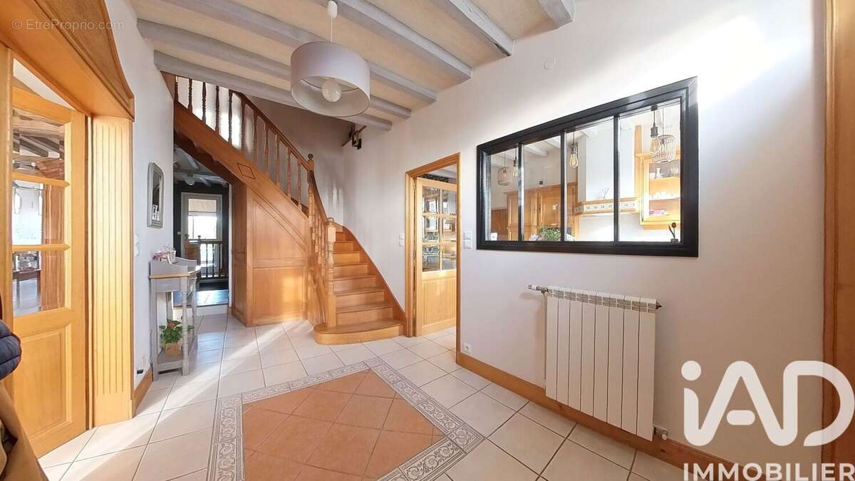Photo 4 - Maison à SAVIGNY-EN-VERON