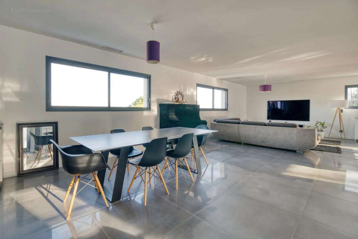 Maison à MONTGISCARD