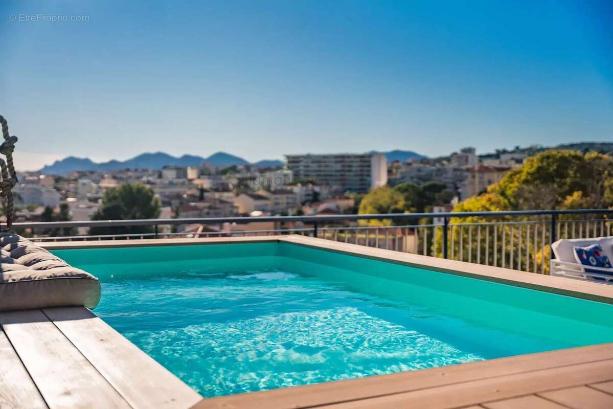 Appartement à CANNES