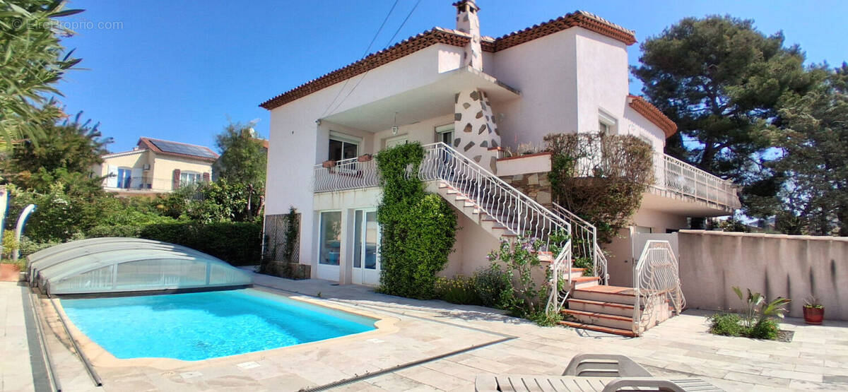 Maison à SIX-FOURS-LES-PLAGES