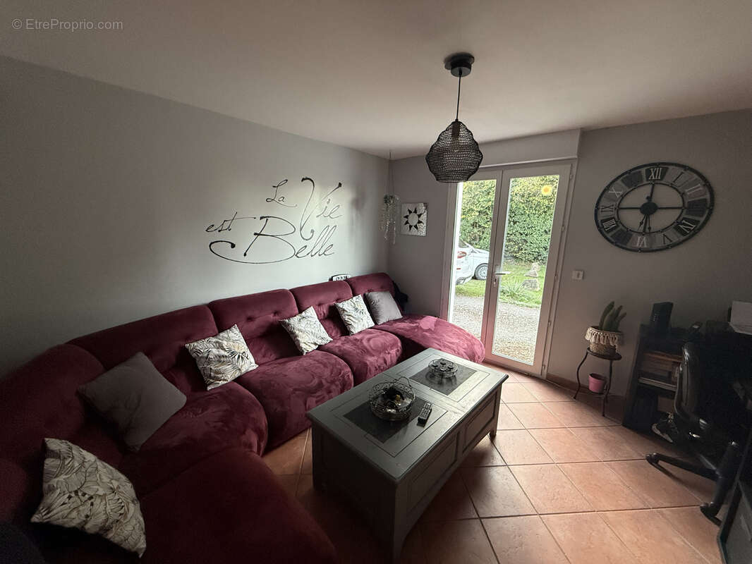 Maison à FONTENAI-LES-LOUVETS