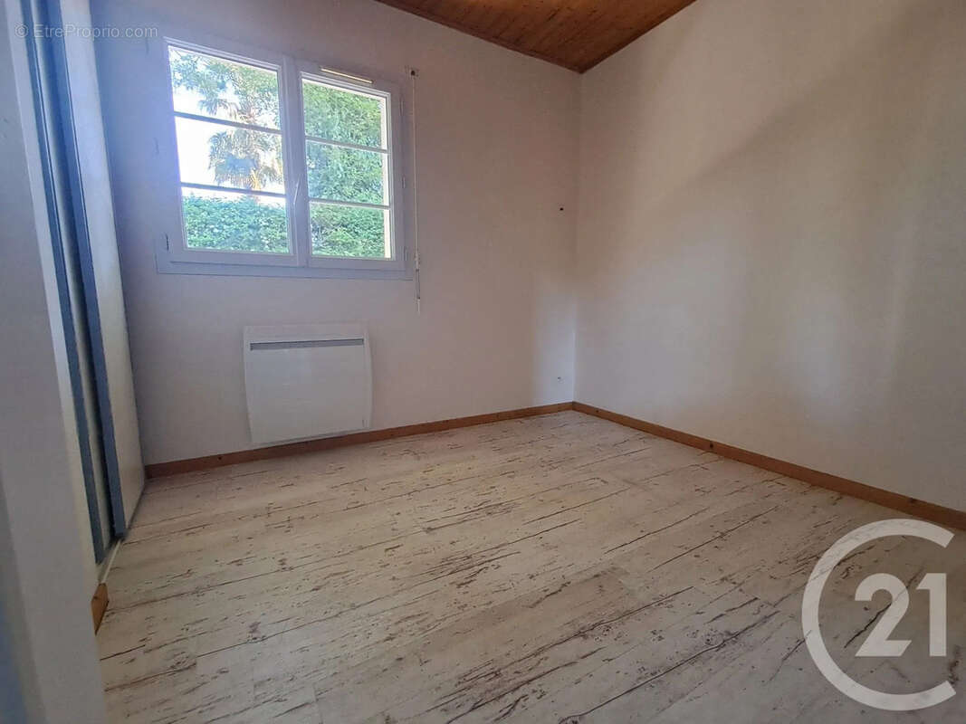 Maison à GROSBREUIL