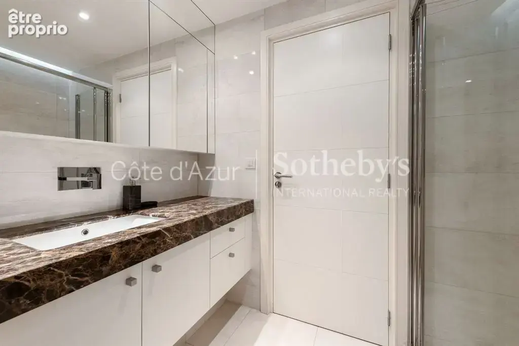Saint Laurent du Var, penthouse 3 pièces de 88 m² avec 115 m² de terrasses et vue mer - photo 11