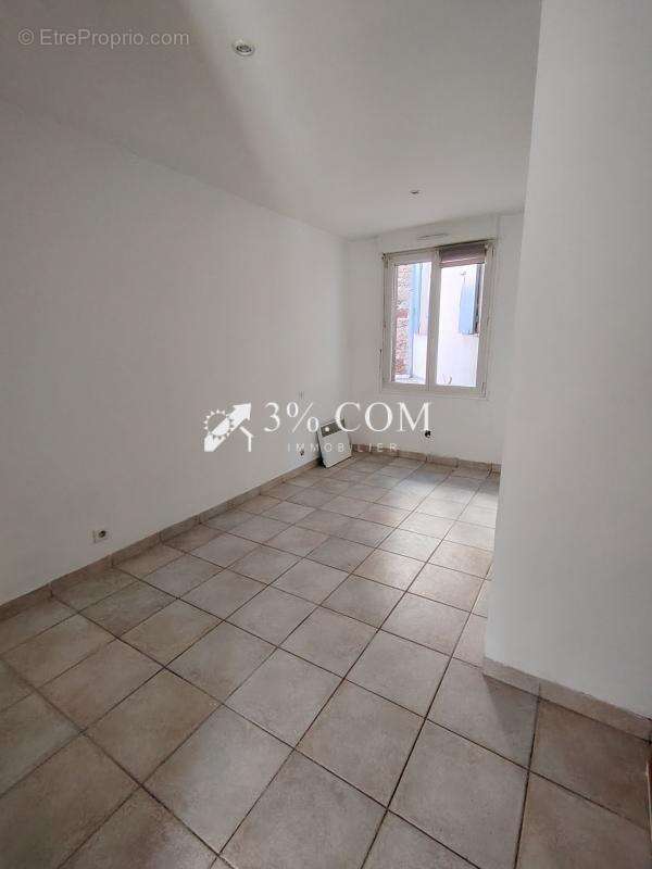 Appartement à COGOLIN