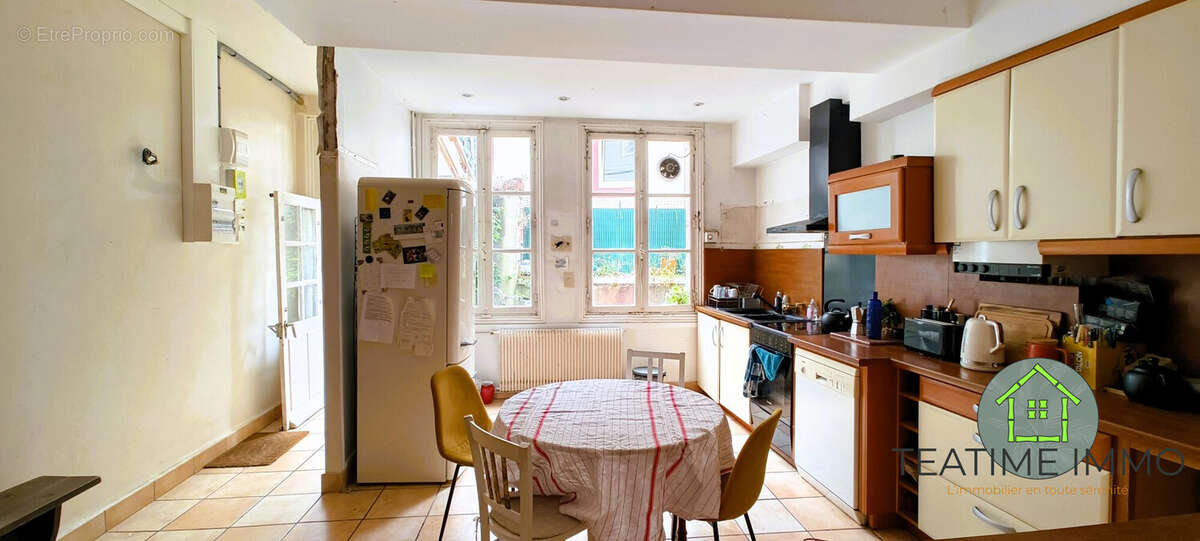 Maison 200 m² à Morlaix  - photo 8