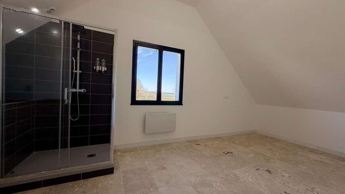 Maison à CHATELLERAULT