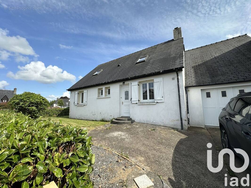 Photo 1 - Maison à LANDIVISIAU