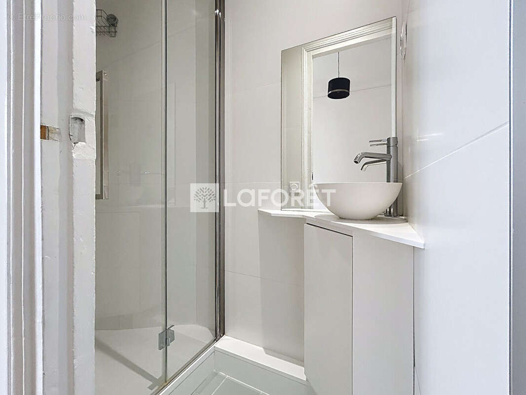 Appartement à PARIS-8E