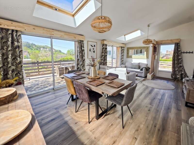 Maison à LONS-LE-SAUNIER